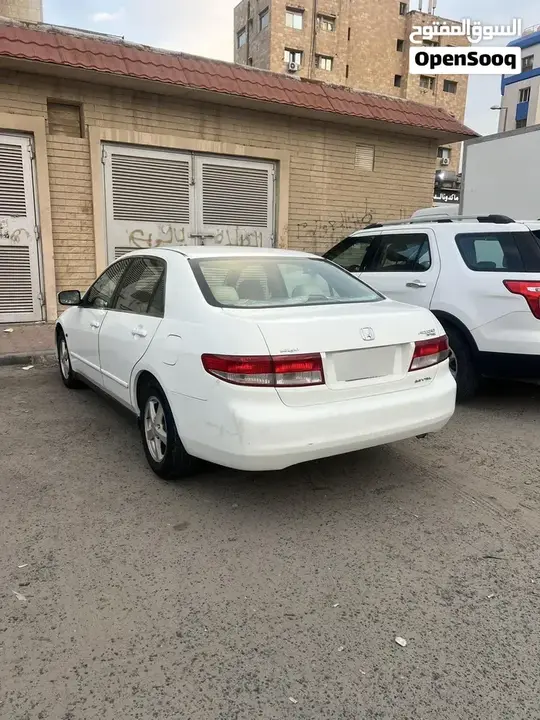 Honda Accord 2004 photo 2