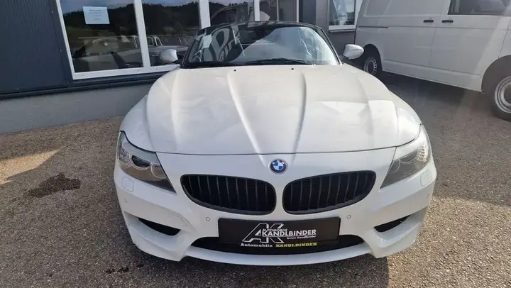 BMW Z4 2011 photo 2