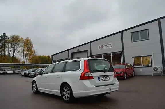Volvo V70 2011 photo 5