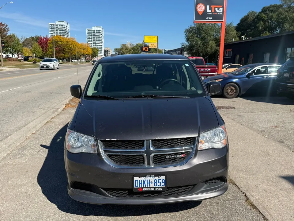 Dodge Grand Caravan 2017 photo 2