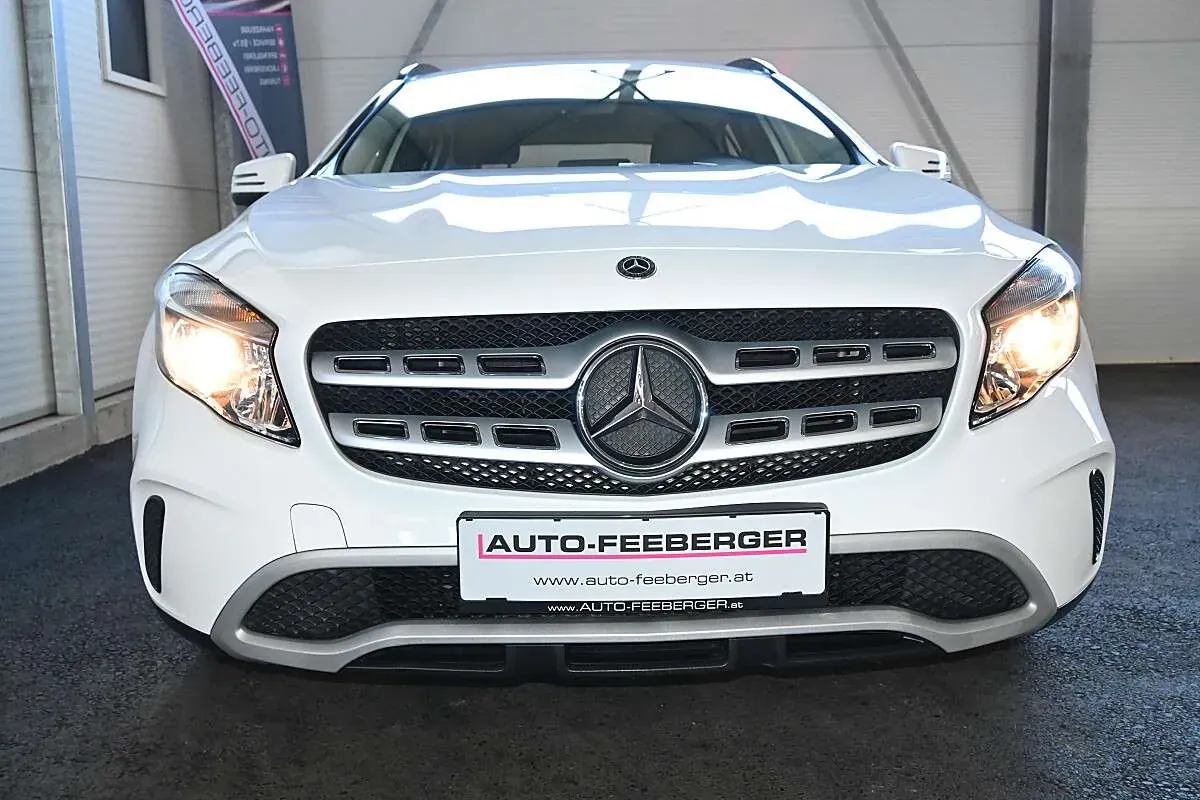 Mercedes-Benz Gla 2018 photo 2