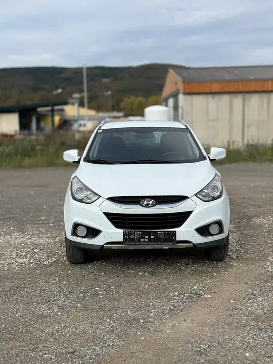 Hyundai Ix35 2011 photo 2