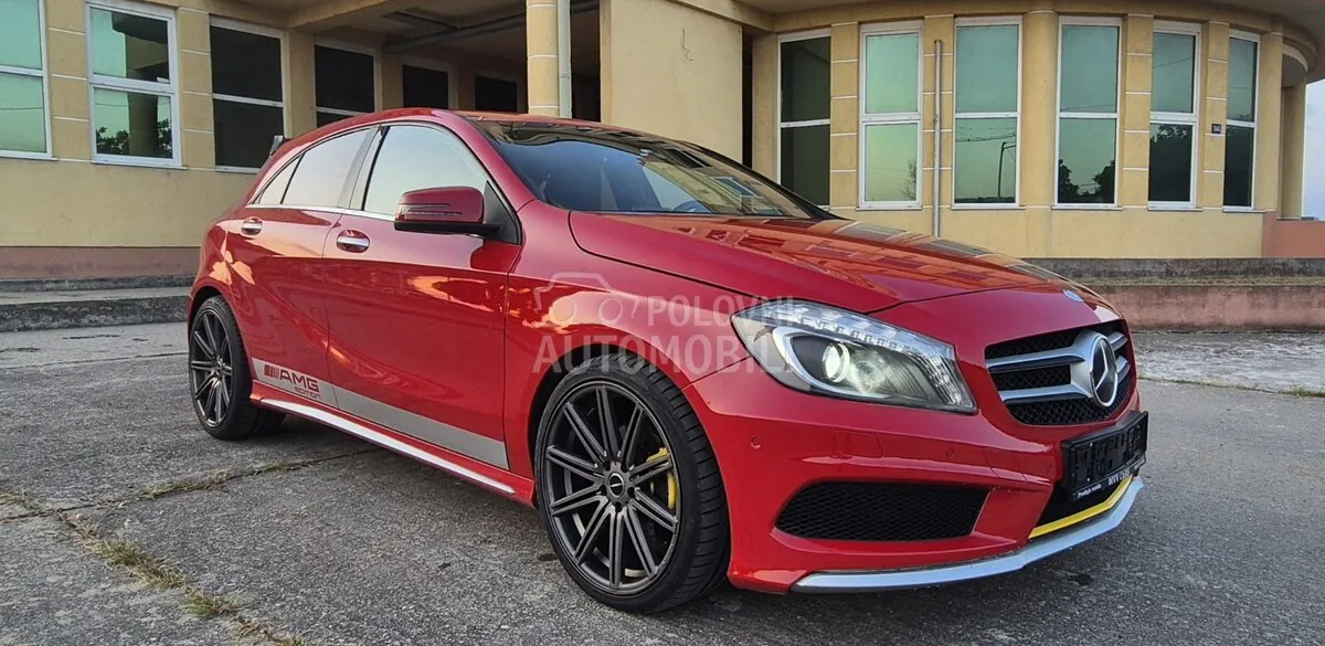 Mercedes-Benz A180 2013 photo 3