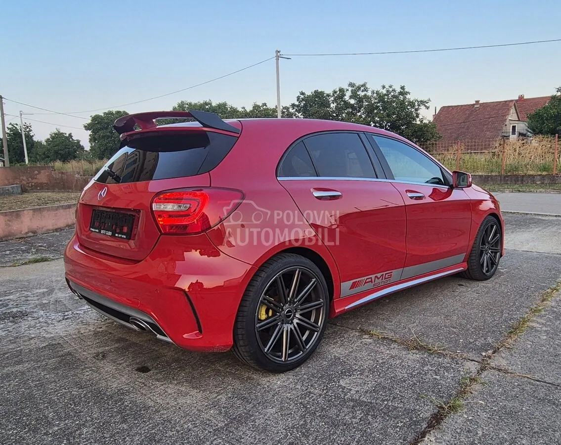 Mercedes-Benz A180 2013 photo 5