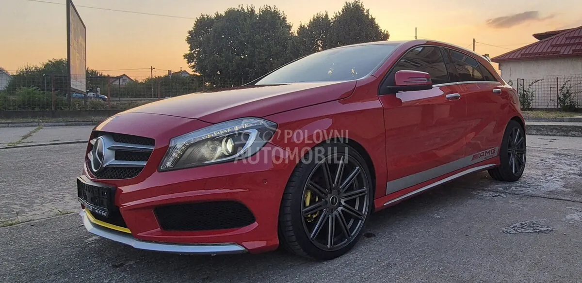 Mercedes-Benz A180 2013 photo 4