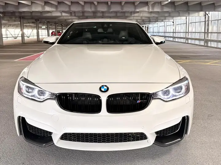 BMW M4 2015 photo 2