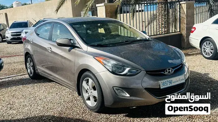 Hyundai Elantra 2012 photo 3