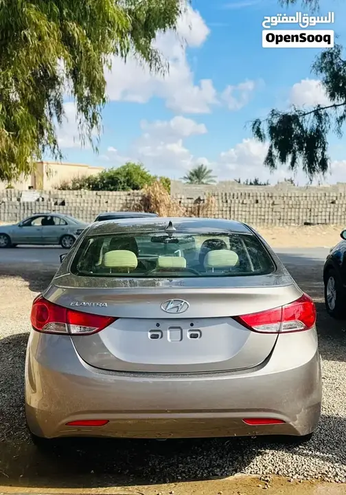 Hyundai Elantra 2012 photo 4