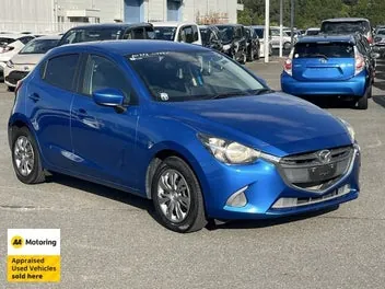 Mazda Demio 2014 photo 2