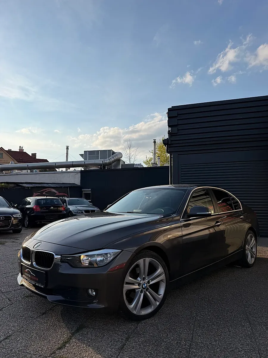 BMW 3 Series 2013 photo 3