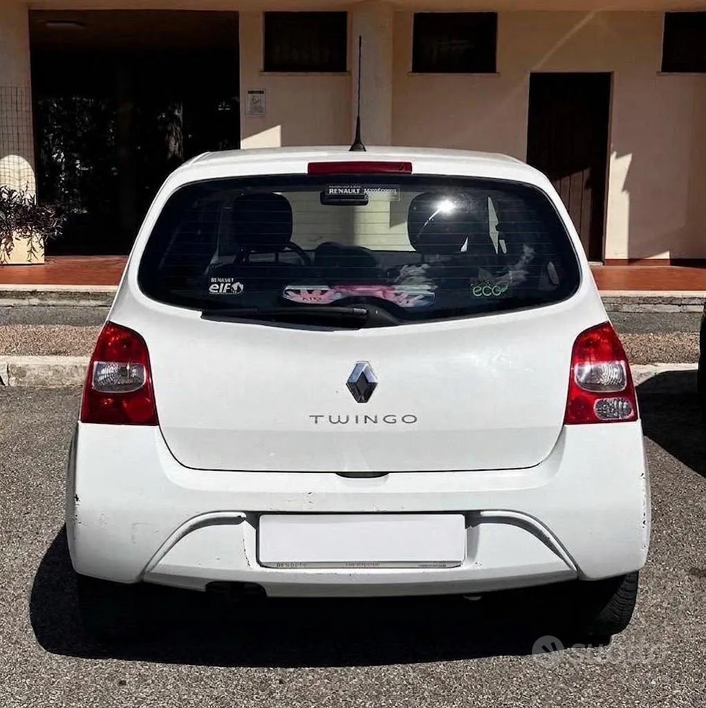 Renault Twingo 2011 photo 2