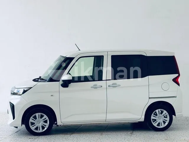 Toyota Roomy 2024 photo 4
