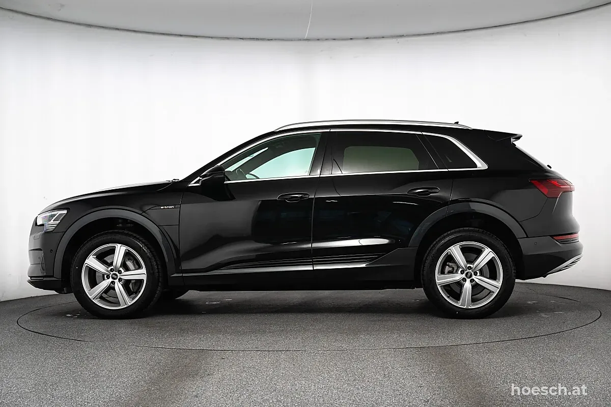 Audi E-Tron 2023 photo 3