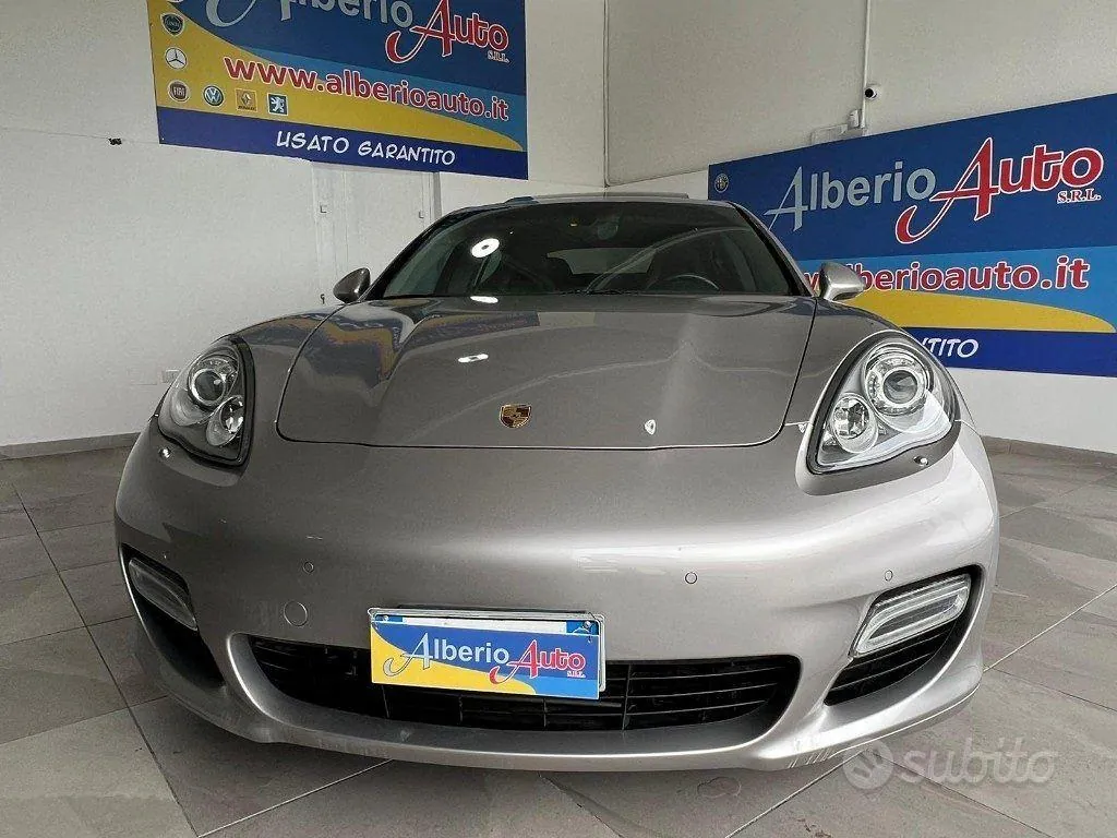 Porsche Panamera 2010 photo 2