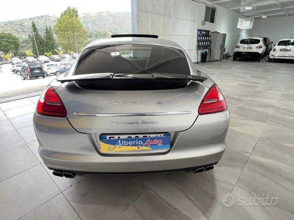 Porsche Panamera 2010 photo 4