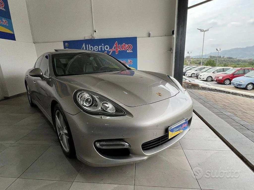 Porsche Panamera 2010 photo 3