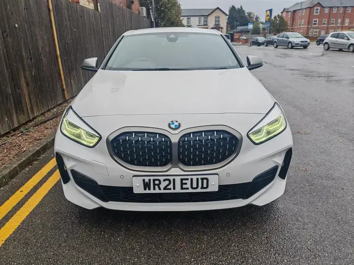 BMW 1 Series 2021 photo 3