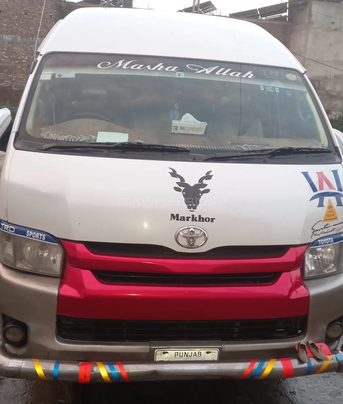 Toyota Hiace