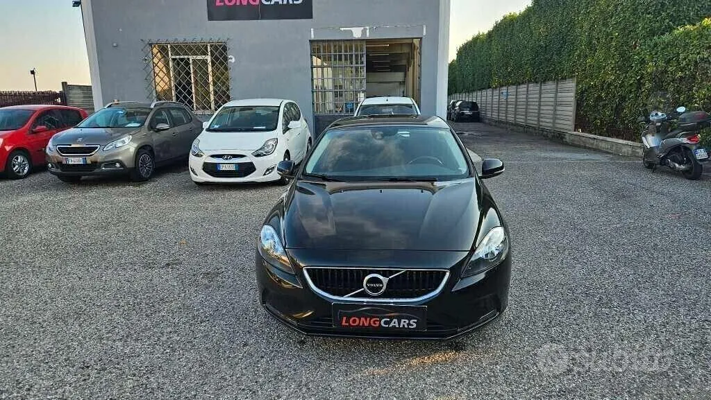 Volvo V40 2018 photo 2