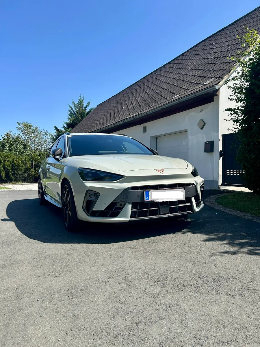 Cupra Leon 2025 photo 3