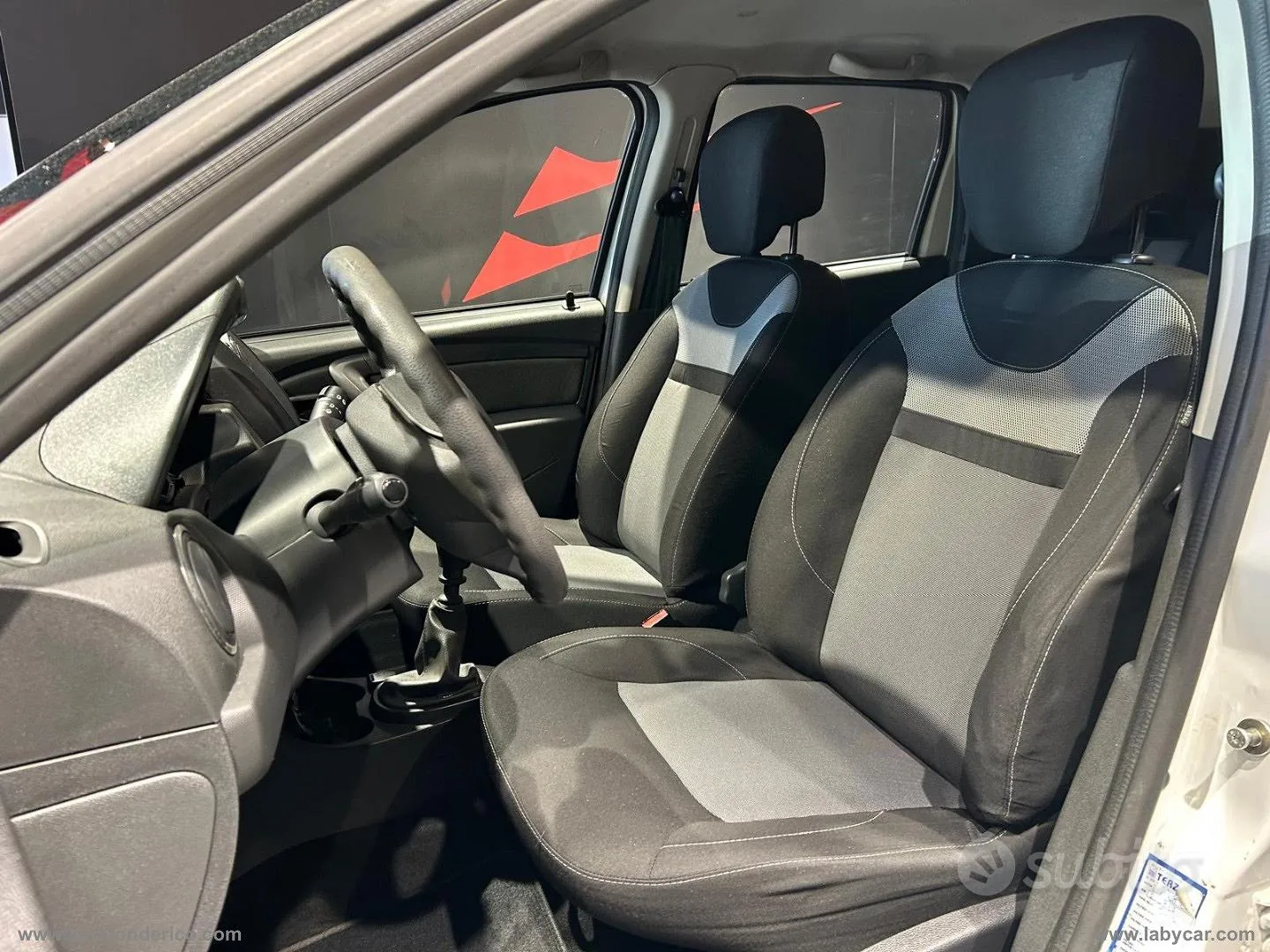 Dacia Duster 2017 photo 5