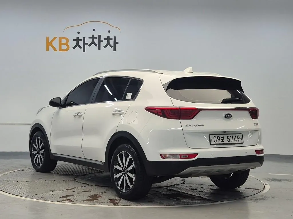 Kia Sportage 2018 photo 2