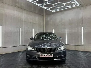 BMW 330I 2018 photo 2