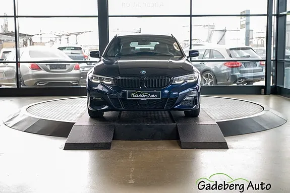 BMW 330E 2022 photo 3