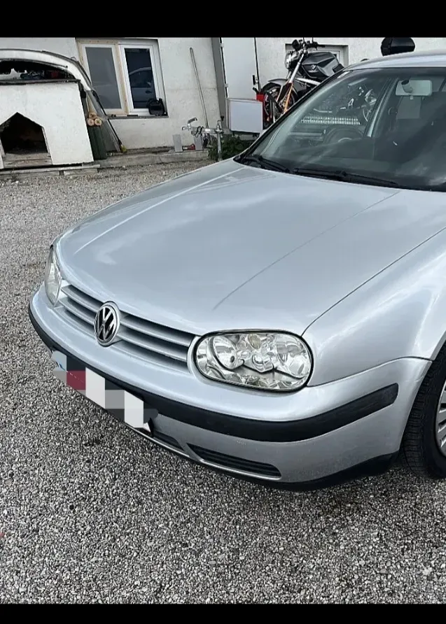 Volkswagen Golf 2002 photo 3