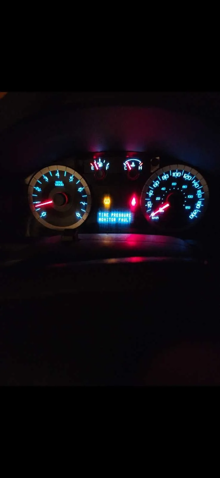Ford Escape 2011 photo 4