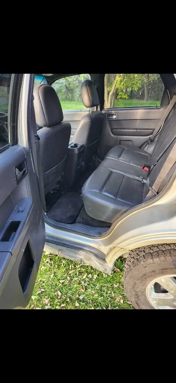 Ford Escape 2011 photo 5