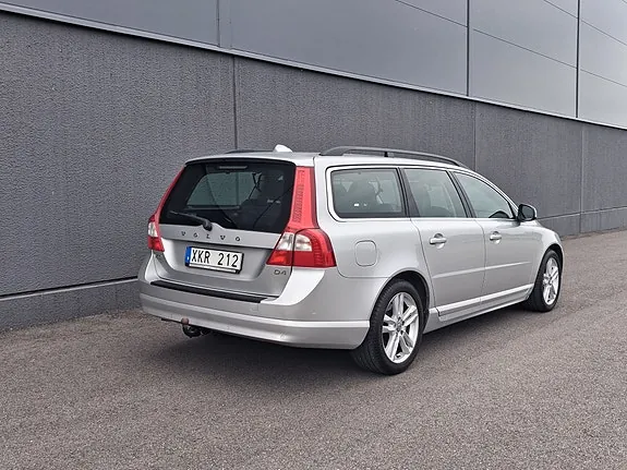 Volvo V70 2013 photo 3