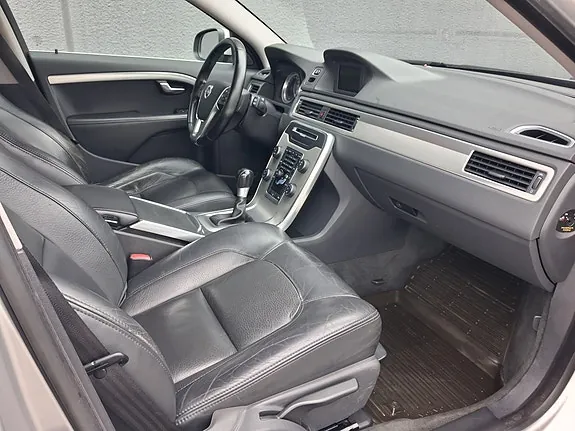 Volvo V70 2013 photo 5