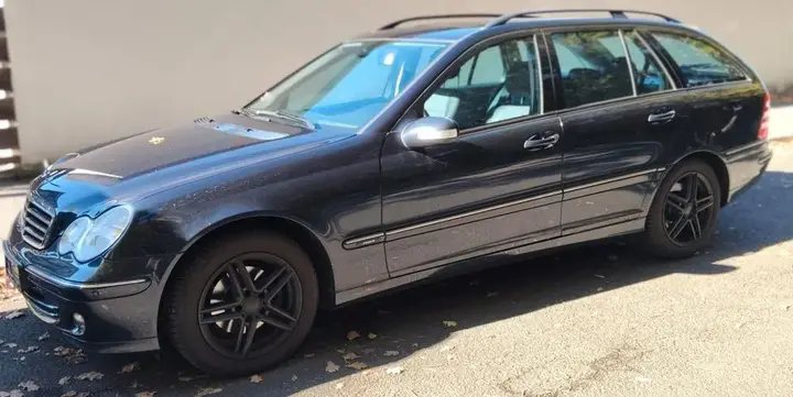 Mercedes-Benz C200