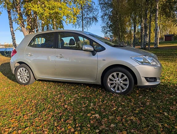 Toyota Auris 2007 photo 3