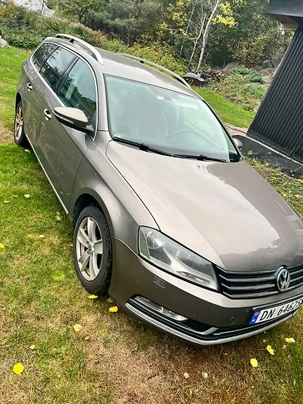 Volkswagen Passat 2011 photo 5