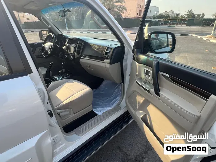 Mitsubishi Pajero 2017 photo 3