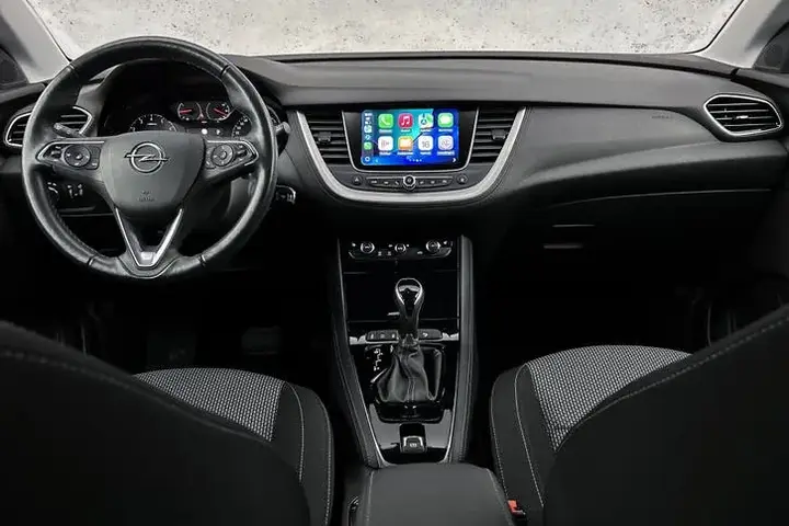 Opel Grandland X 2019 photo 2