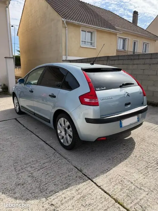 Citroen C4 2005 photo 2
