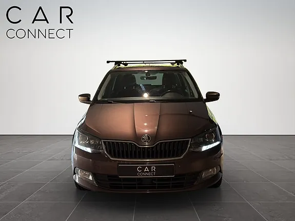 Skoda Fabia 2015 photo 3