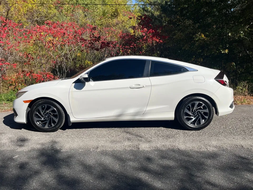 Honda Civic 2016 photo 2