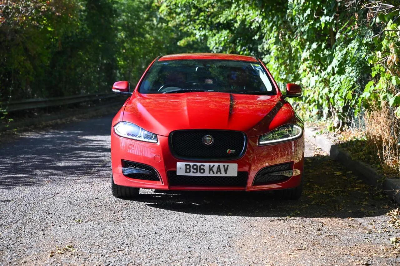 Jaguar Xf 2014 photo 3