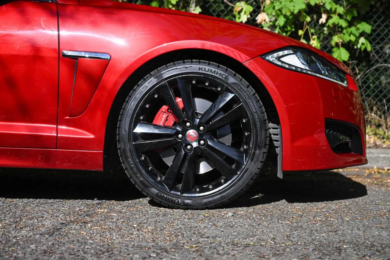 Jaguar Xf 2014 photo 5