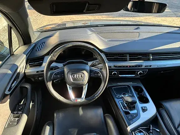 Audi Q7 2016 photo 3