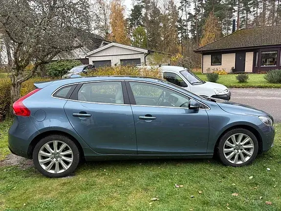 Volvo V40 2013 photo 3