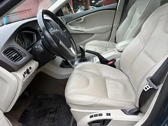 Volvo V40 2013 photo 4
