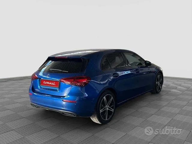 Mercedes-Benz A180 2025 photo 5