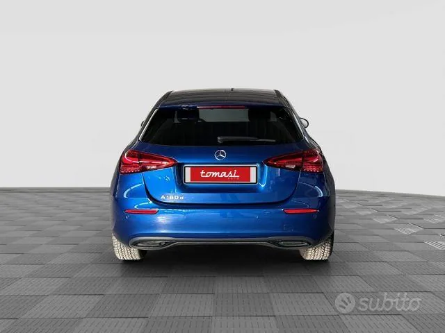 Mercedes-Benz A180 2025 photo 4