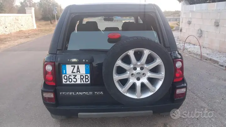 Land Rover Freelander 2005 photo 2