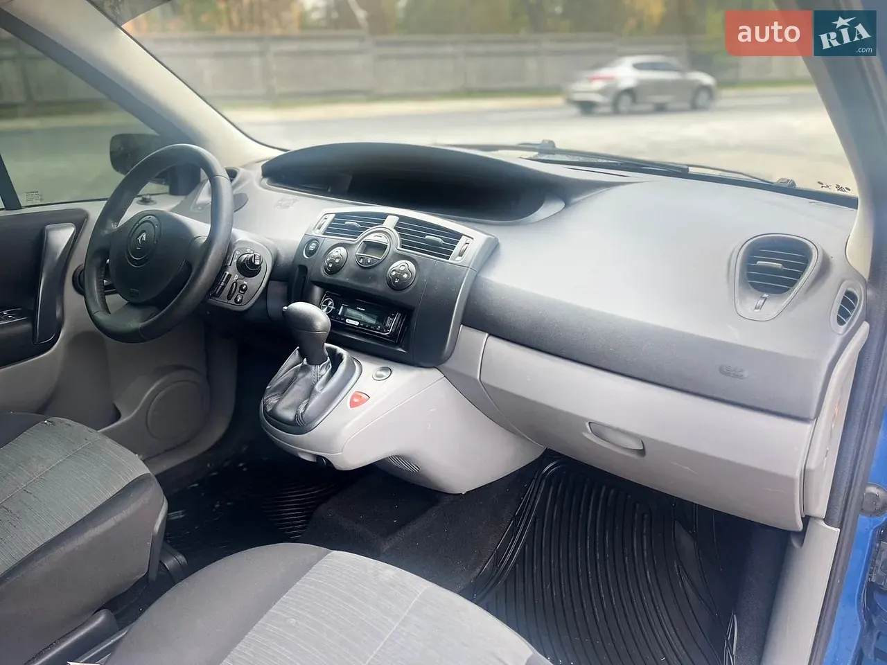 Renault Scenic 2005 photo 2